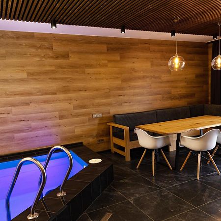 Svoi Hotel Palyanytsya Εξωτερικό φωτογραφία