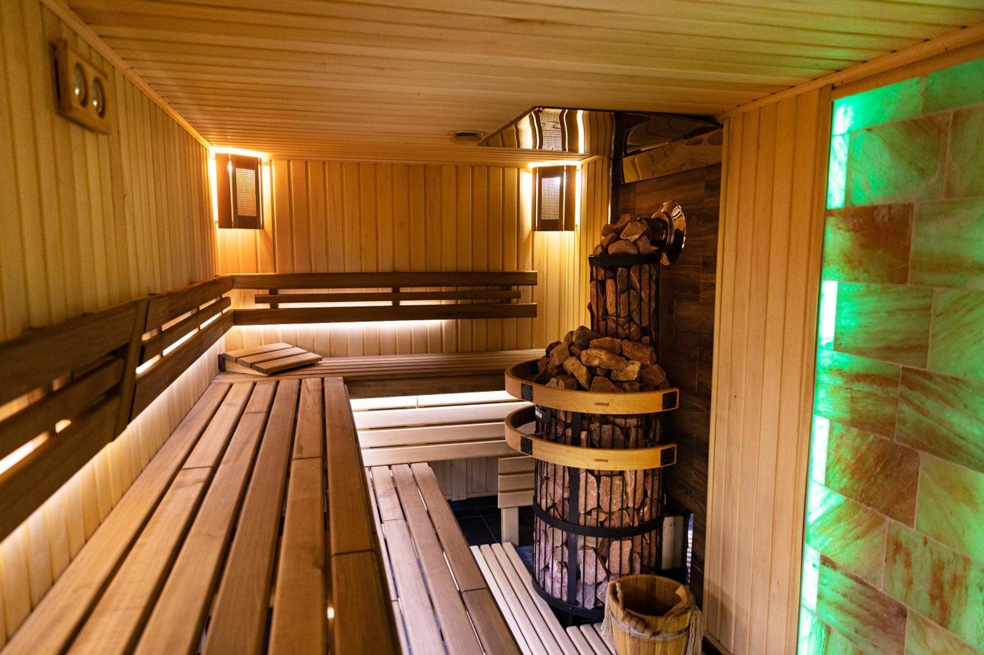 Svoi Hotel Palyanytsya Εξωτερικό φωτογραφία