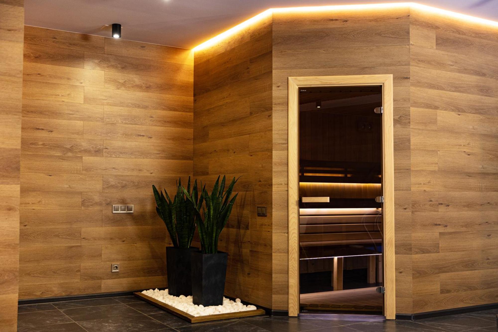 Svoi Hotel Palyanytsya Εξωτερικό φωτογραφία