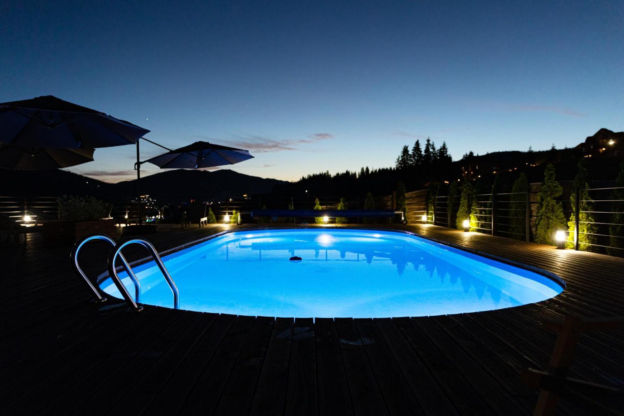 Svoi Hotel Palyanytsya Εξωτερικό φωτογραφία